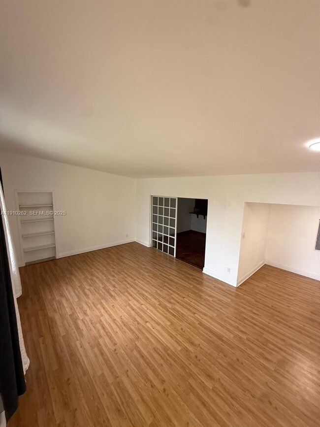 Photo - 8401 SW 33rd Terrace