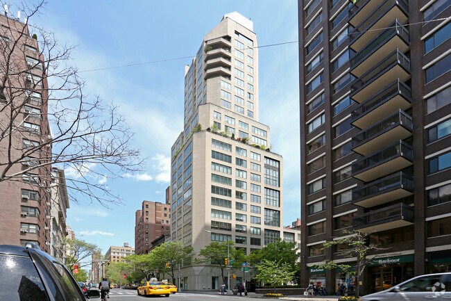 Photo - 1055 Madison Ave