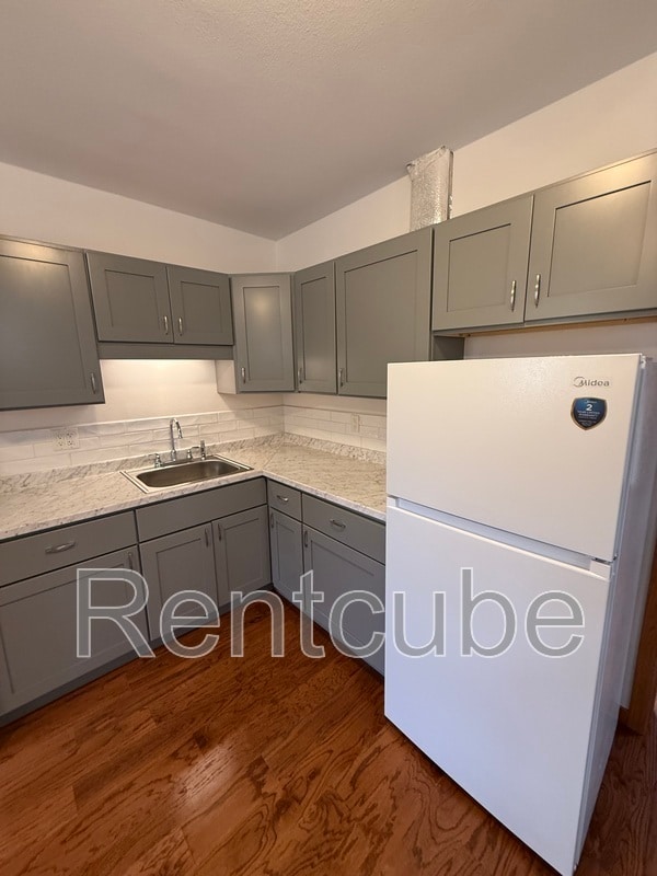 Photo - 626 University Ave Unit 2