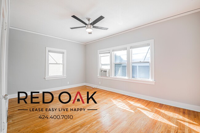 Photo - 149 S Sycamore Ave Unit 149