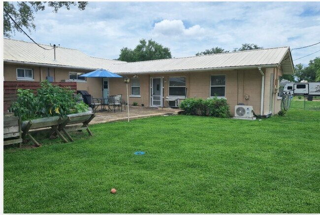 Photo - 149 E Seminole Ave