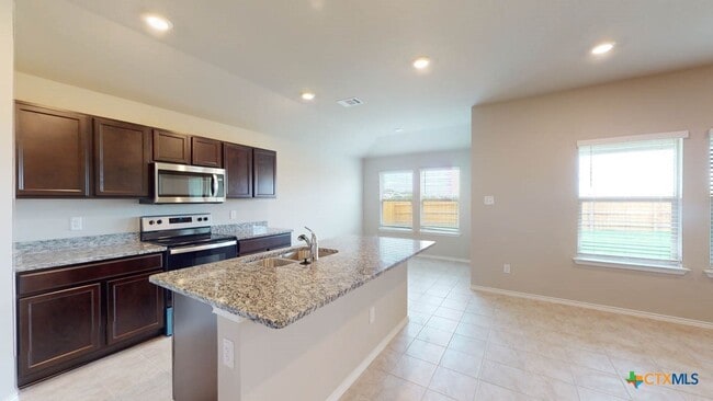 Building Photo - 1504 Rolling Thunder Dr