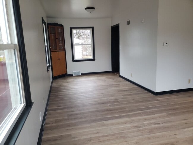 Photo - 2237 W Rohr Ave