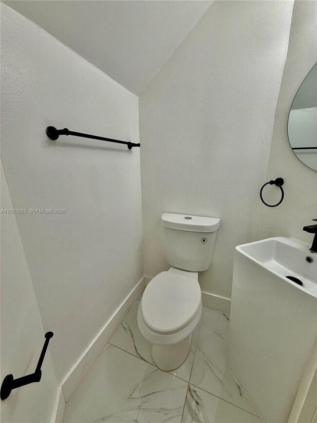 Photo - 2652 SW 34th Ave Unit REAR