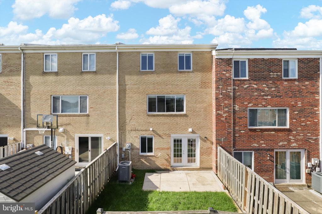 Photo - 7414 Pohick Rd Townhome