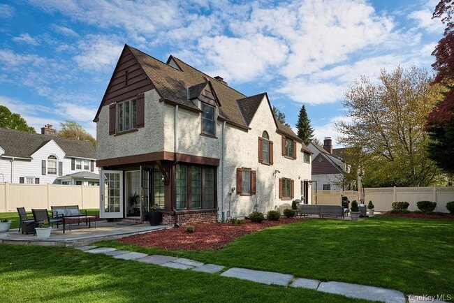 Photo - 4 Glenwolde Park