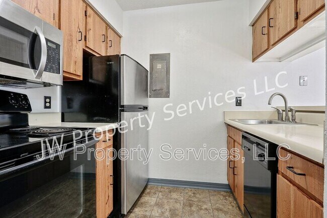 Photo - 4101 Hessmer Ave