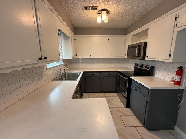 Photo - Broken Arrow 3 Bedroom 1 Bath