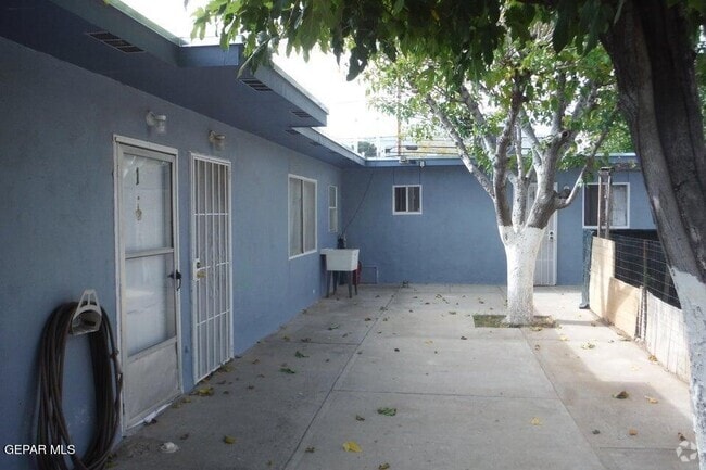 Building Photo - 8919 Norton St Unit 1 Rental