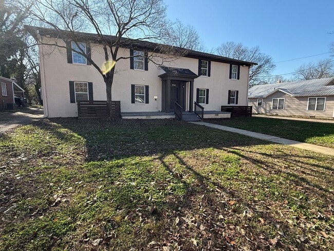 Building Photo - Apartment Home for Rent in Scottsboro, AL!! Unit A