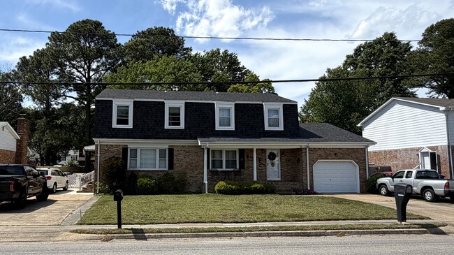 Photo - 713 Little Neck Rd