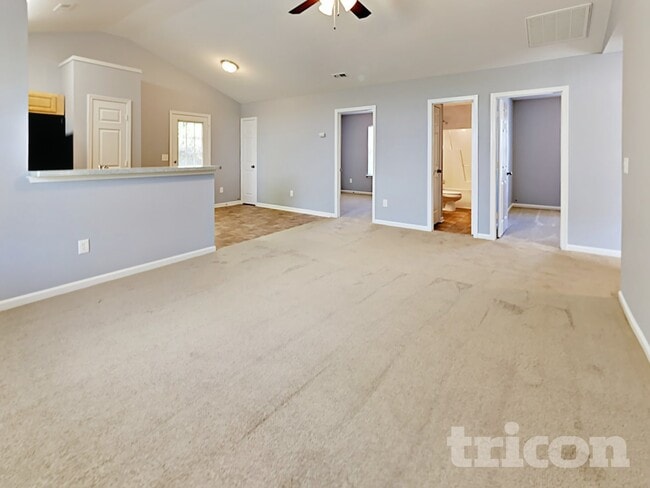 Photo - 930 Valley Ridge Rd