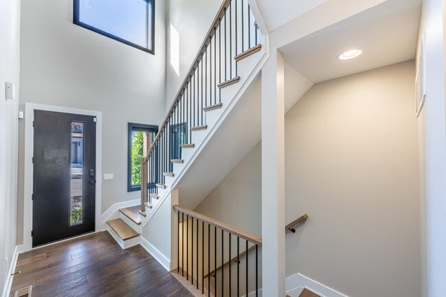 Photo - 856 BELLE Rdg Lp