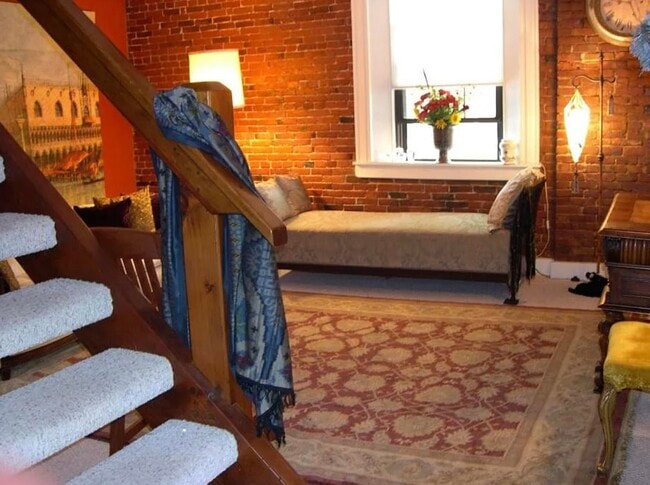 Photo - 388-392 Central Ave Unit 4