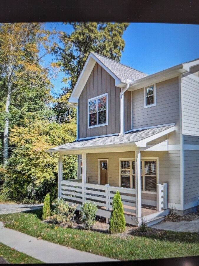 Single family home Kenilworth area - 129 Aurora Dr