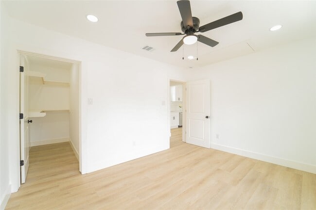 Photo - 1569 Elliott St Unit B