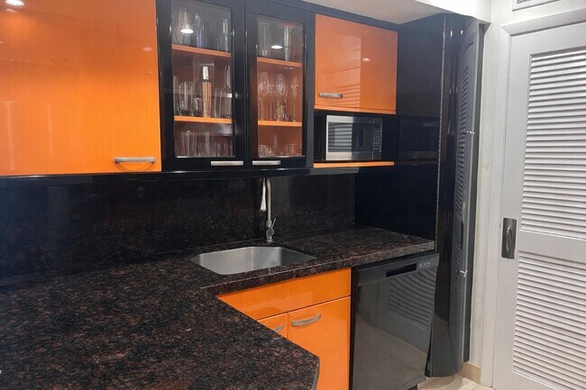 Photo - 330 SE 20th Ave Unit 508