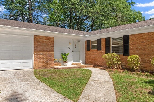 Photo - 3108 Briarwood Dr