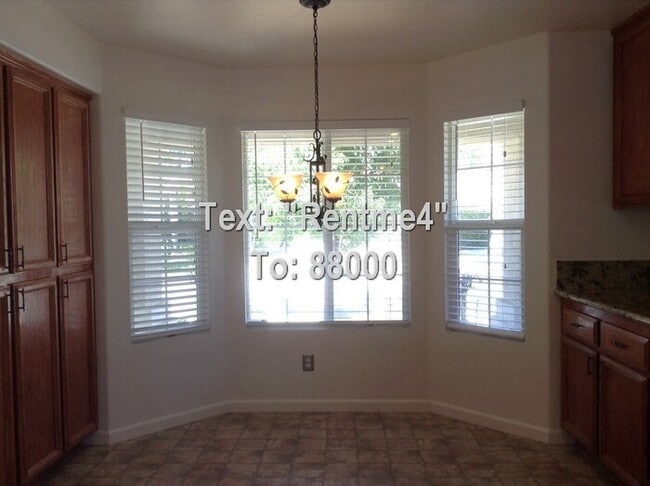 Photo - 3 Bedroom, 2 Bathroom Home in Elk Grove