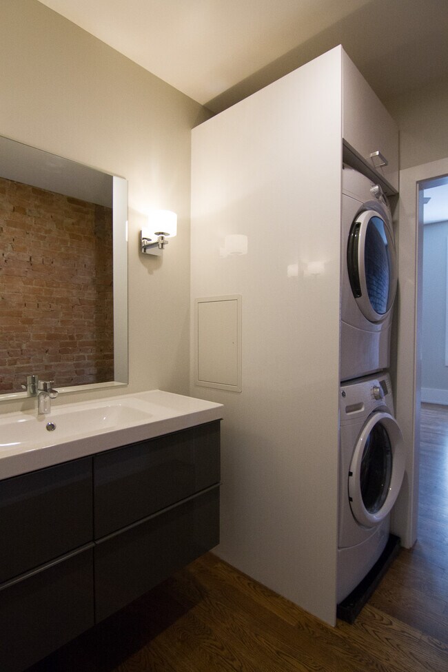 Photo - 1121 Walnut St Unit 3