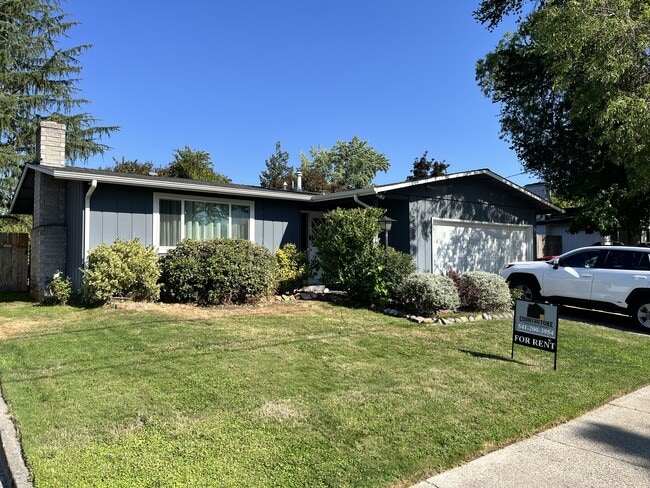 Photo - 2500 Alma Dr