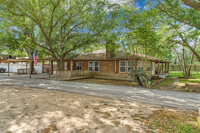 18718 Vickers Rd
