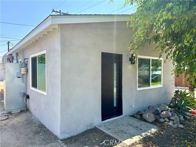 Building Photo - 1944 W Valencia Dr