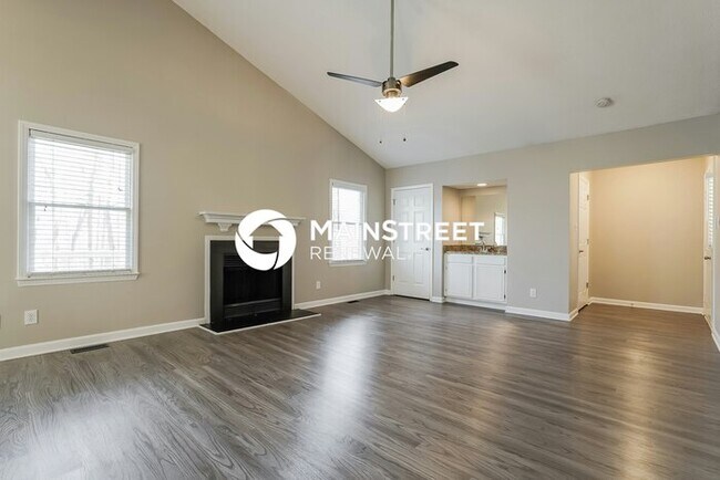 Photo - 3 Bedroom Pet-Friendly Home in Greensboro,...