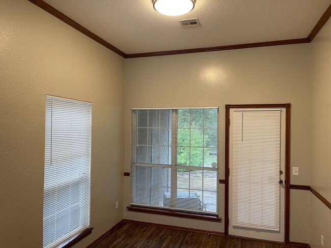 Photo - 3 bed, 2 bath w/ 2 car garage home for ren...
