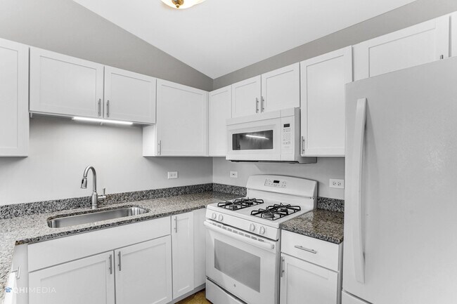 Photo - 1003 Radclyffe Ct Unit C