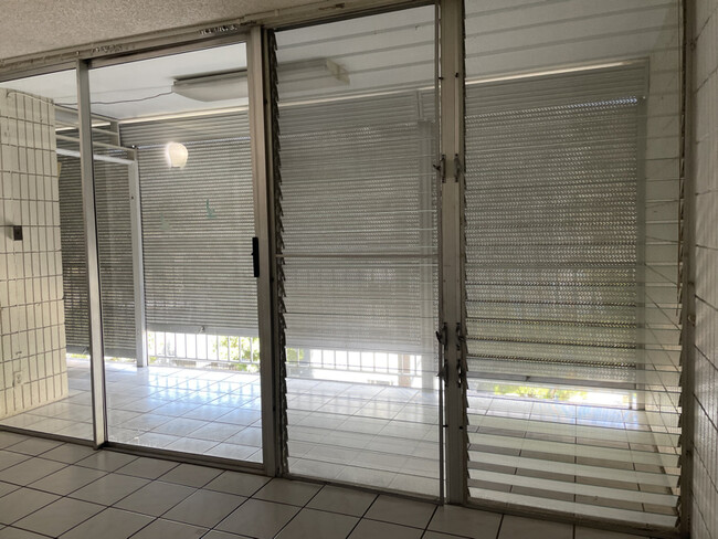 Photo - 827 Kinau St Unit D401