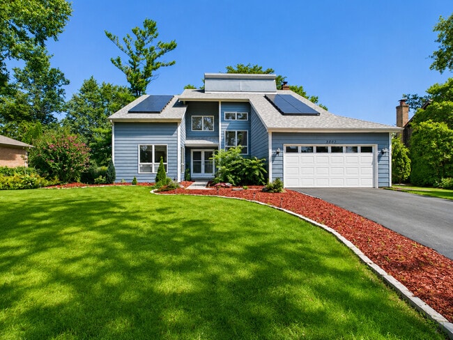 Building Photo - 3007 Monterey Dr