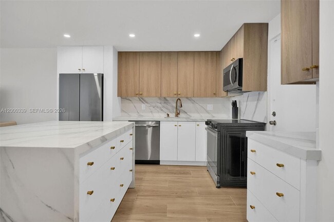 Photo - 3505 S Ocean Dr Unidad 808