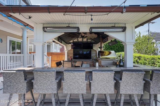 Photo - 301 16th Ave