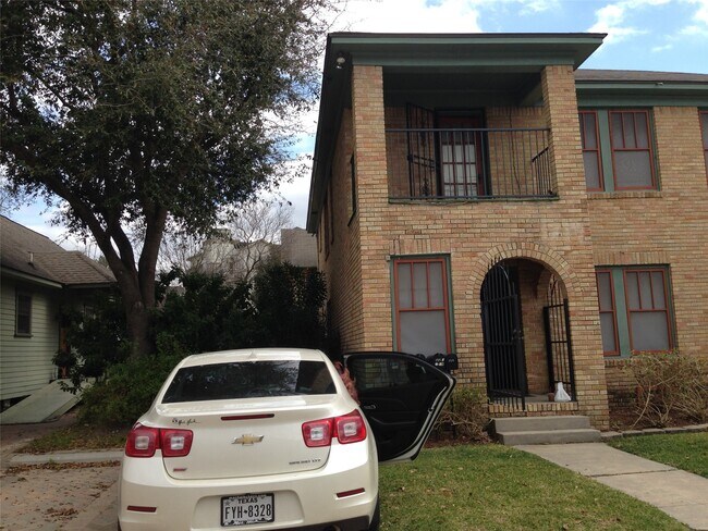 Photo - 1719 Dunlavy St