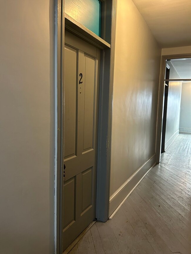 Photo - 27 W Seminary St Unit Apt. 2