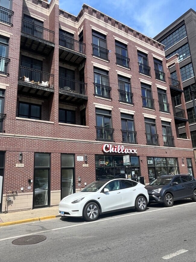 Photo - 218 N Halsted St Condo Unit 2