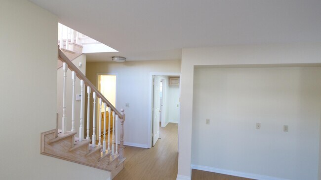 Photo - 2219 Gates Ave