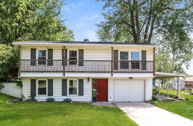 Building Photo - 1507 S Skyline Dr Rental