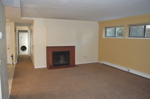 Building Photo - 845 20th St