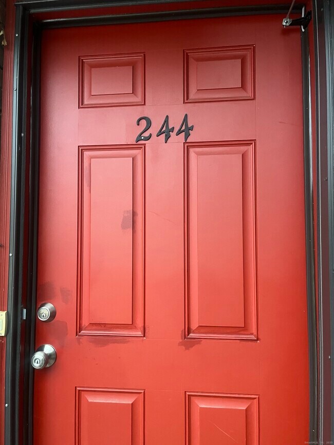 Photo - 244 High Path Rd Unit 244