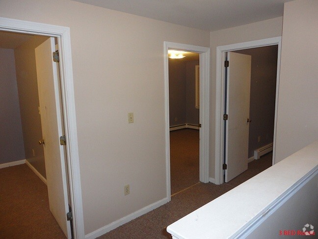 3 Bed rooms - 121 Taft Ave Rental