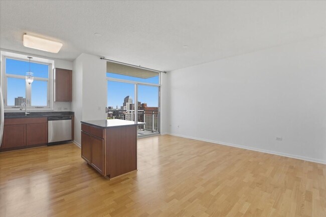 Photo - 1134 W Granville Ave Unit 1003