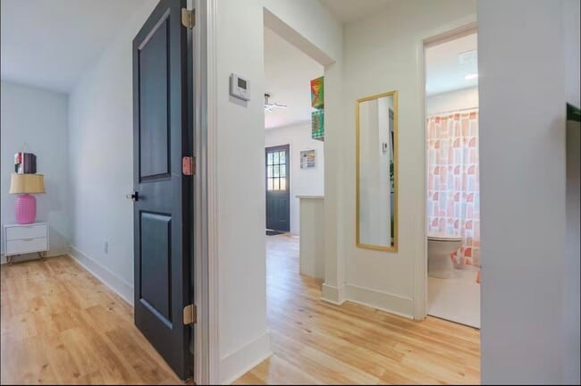 Photo - 82 N Holmes St