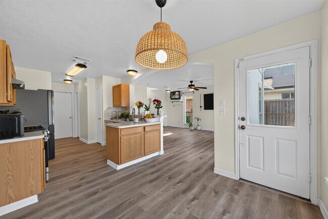 Photo - 6710 Highwind Bend Ln