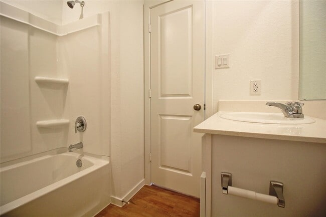 Photo - 3218 Elm Br Dr