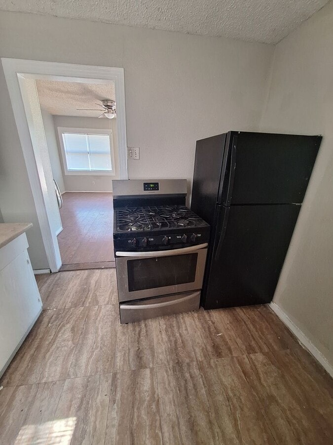 Photo - 2 bedroom, 1 bath