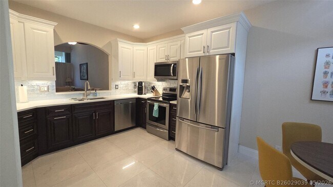 504 W Palm Aire Dr
