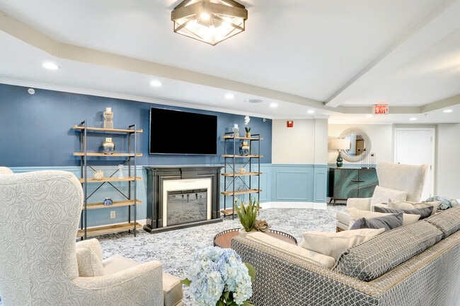 Photo - King's Reserve College Park 55+ Active Living