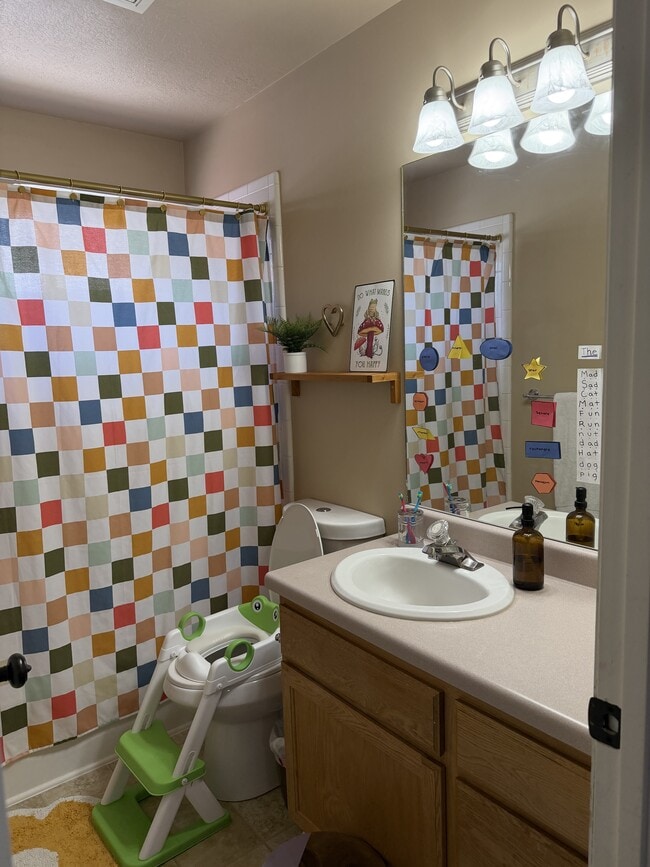 Photo - 117 N 5th St